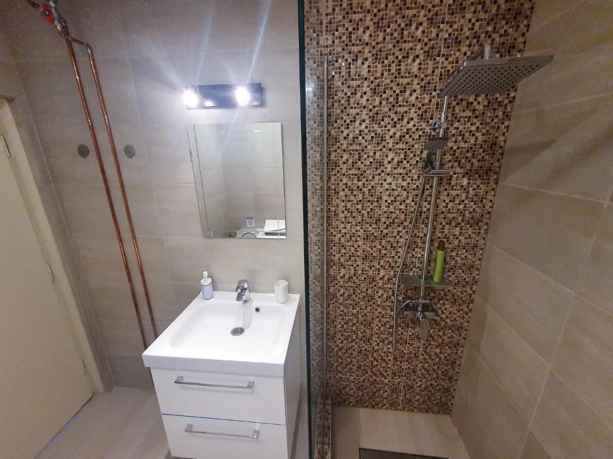 Charming Studio With City View Bucareste Exterior foto